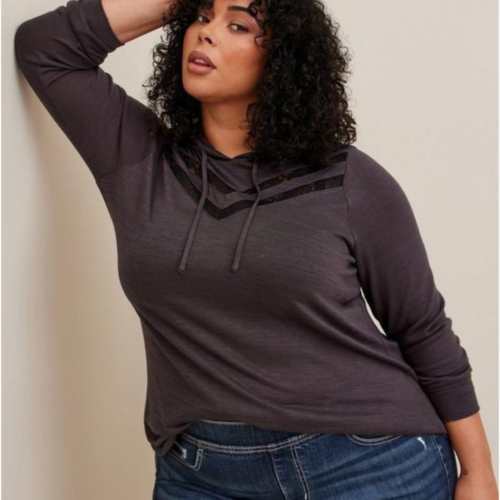 NWT Torrid Super Soft Plush Lace Inset Hoodie Size 2